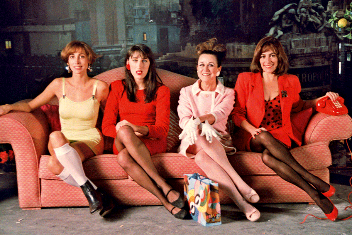 La Chica Almodovar, un termino que todos conocemos pero que el director no acepta. La Chica Almodovar, un termino que todos conocemos pero que el director no acepta.