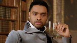 Regé-Jean Page saltó a la fama con Bridgerton