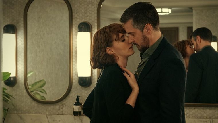 Charlie Murphy y Richard Armitage protagonizan esta miniserie de 4 episodios. Charlie Murphy y Richard Armitage protagonizan esta miniserie de 4 episodios. 