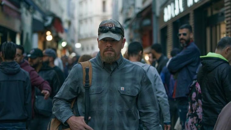 Matt Damon interpreta a un padre que hace todo lo necesario para rescatar a su hija de la prisión