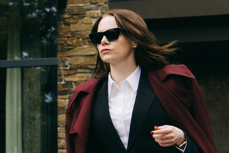 Bugonia, la nueva película de Yorgos Lanthimos con Emma Stone, debutará en Venecia. 