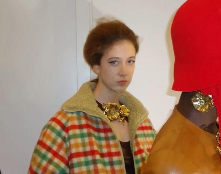 Sunday Rose con su nuevo estilo Sunday Rose con su nuevo estilo