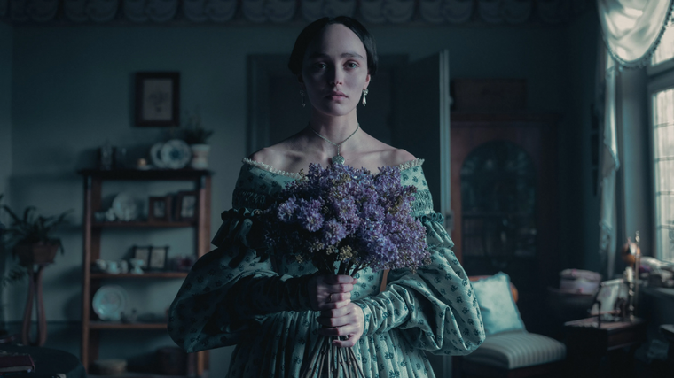 La actriz de 25 años brinda una actuación sobresaliente en el filme