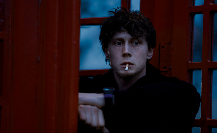 I Came By es un éxito en Netflix.