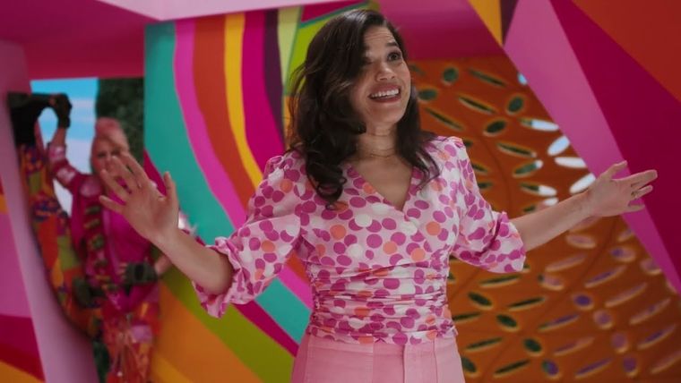 America Ferrera interpreta a Gloria en la película de Barbie.