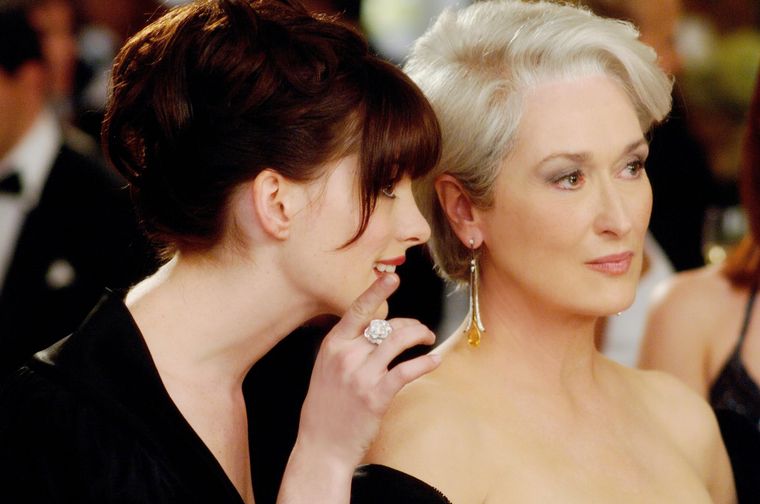 Meryl Streep y Anne Hathaway en el éxito del 2006. Meryl Streep y Anne Hathaway en el éxito del 2006.