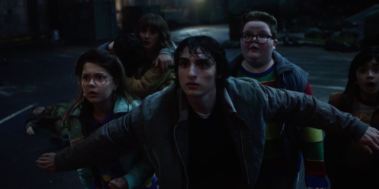 Mike en el primer vistazo de la quinta y última temporada de Stranger Things.