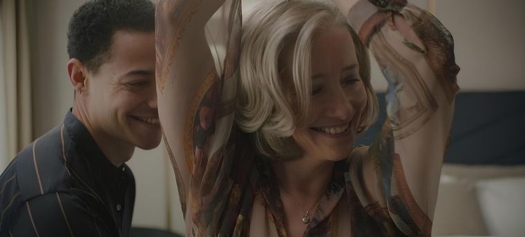 Daryl McCormack y Emma Thompson protagonizan Buena suerte, Leo Grande (2022)