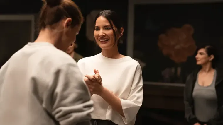 La actriz se encuentra promocionando la serie de Apple TV+, Vicios ocultos. La actriz se encuentra promocionando la serie de Apple TV+, Vicios ocultos.