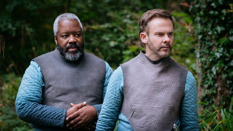 La serie Moonhaven tiene un gran elenco.