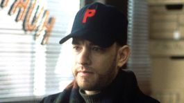 Tom como el abogado Andrew Beckett.