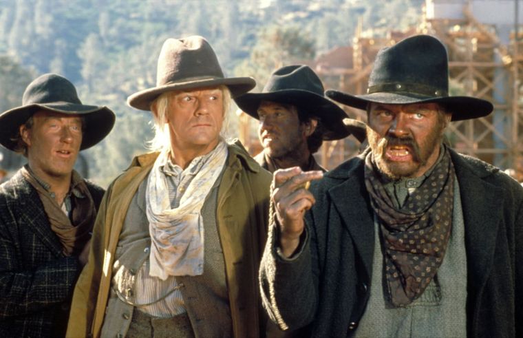 La clásica trilogía que completa este western de ciencia ficción