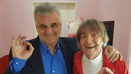 El fallecido Daniel Comba, aquí junto a Carlitos Balá