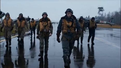 Una sombra en mi ojo tiene una duración de 107 minutos