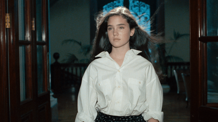 Jennifer Connelly es la protagonista de Phenomena (1985), dirigida por Dario Argento.