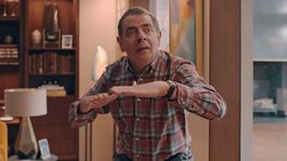 Hombre vs. abeja llega este viernes a Netflix.