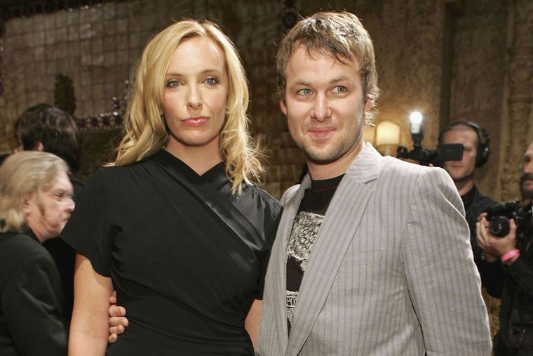 Toni Collette anunció el divorcio con Dave Galafassi