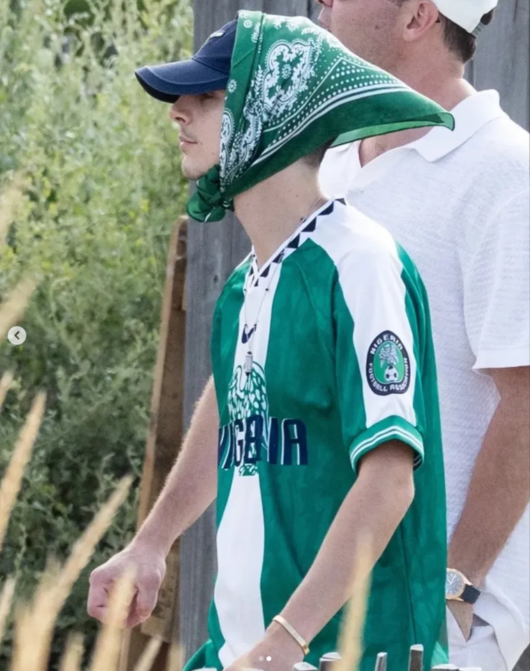 En la imagen se puede ver que Chalamet rapó su cabello para la película. En la imagen se puede ver que Chalamet rapó su cabello para la película. 