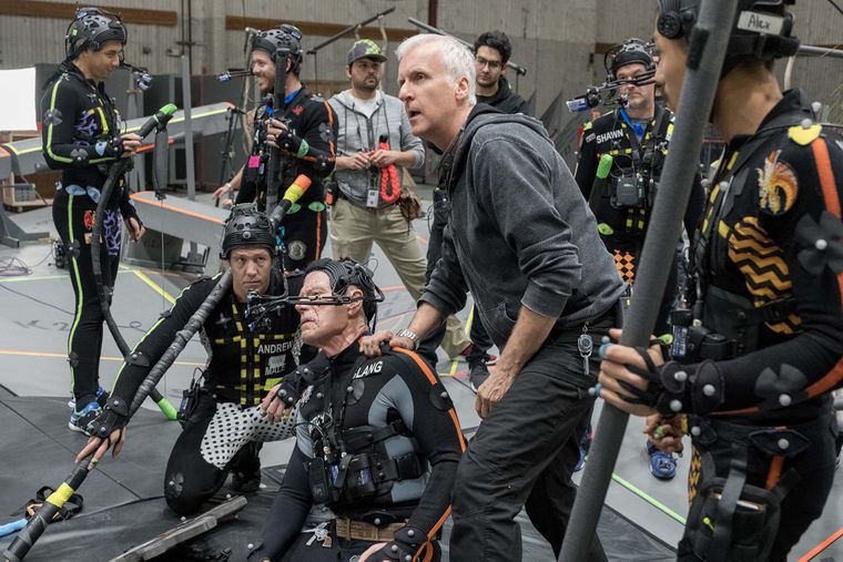 James Cameron en el set de filmación de Avatar: fuego y ceniza. James Cameron en el set de filmación de Avatar: fuego y ceniza.
