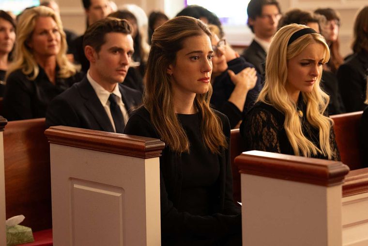 Allison Williams y Mckenna Grace interpretan a madre e hija en Regretting You, la película basada en la novela de Colleen Hoover. Allison Williams y Mckenna Grace interpretan a madre e hija en Regretting You, la película basada en la novela de Colleen Hoover.