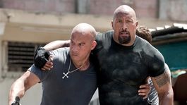 Vin Diesel y Dwayne La Roca Johnson son dos de las grandes estrellas de Rápidos y Furiosos. Vin Diesel y Dwayne La Roca Johnson son dos de las grandes estrellas de Rápidos y Furiosos.