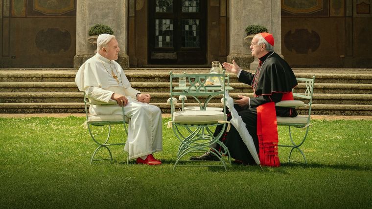 Los dos papas es una película dramática que explora la relación entre el Papa Benedicto y el Papa Francisco.