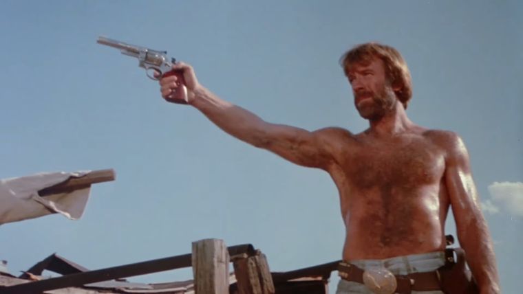 Es un punto que McQuade tiene muchas semejanzas a Cordell Walker, el famoso personaje de Chuck Norris en Walker Texas Ranger. Es un punto que McQuade tiene muchas semejanzas a Cordell Walker, el famoso personaje de Chuck Norris en Walker Texas Ranger.