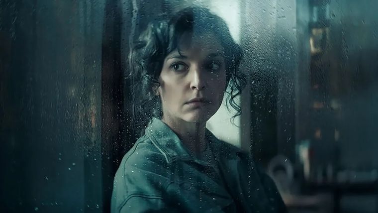 Solo una mirada se basa en una novela de Harlan Coben. Solo una mirada se basa en una novela de Harlan Coben. 