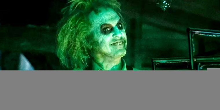 Michael Keaton vuelve a dar vida al fantasma de Beetlejuice en la nueva secuela de Burton.