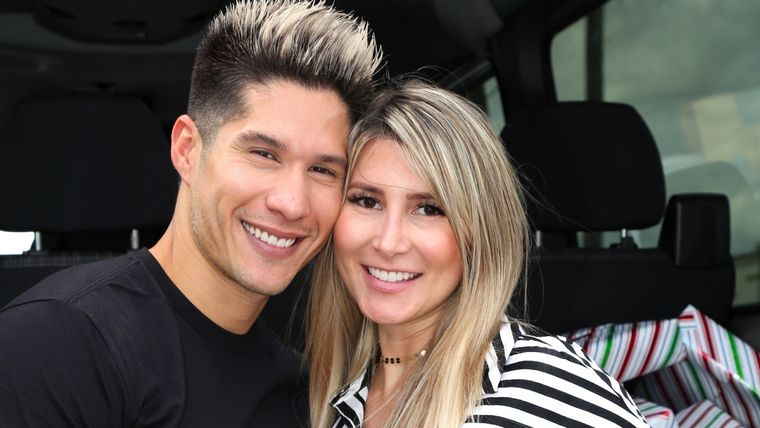 Chyno Miranda y Natasha Araos