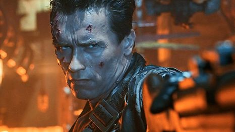 Arnold Schwarzenegger en su regreso como el T-800.