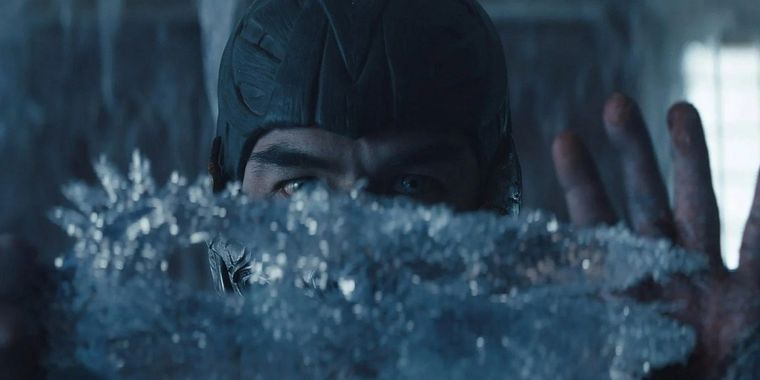 Sub-Zero da el presente en la nueva película de Mortal Kombat