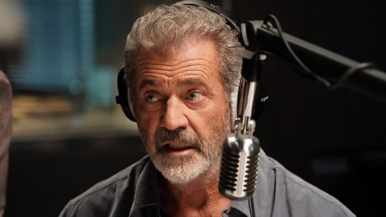 Mel Gibson es un polémico conductor de un programa radial en esta película