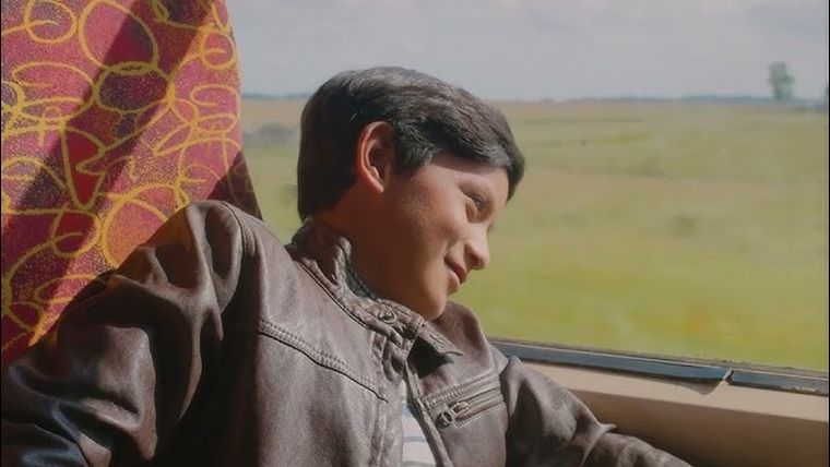 La película es el debut en el largometraje de Lorenzo Ferro y Lucas Vignale. La película es el debut en el largometraje de Lorenzo Ferro y Lucas Vignale.