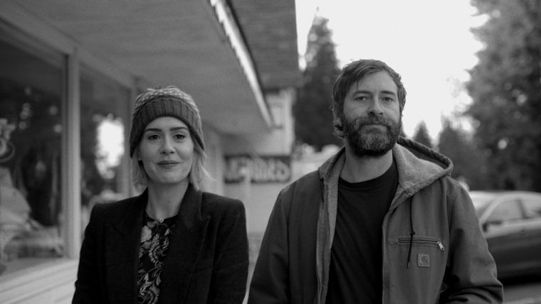 Sarah Paulson y Mark Duplass en Blue Jay.