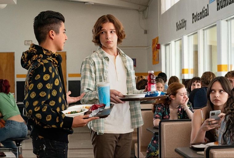 Inexpertos llegó hace unos días a Netflix