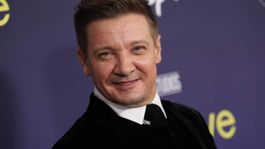 El actor es mayormente conocido por su rol de Clint Barton/Hawkeye en las películas de Marvel