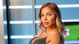 Romina Malaspina volvió a ponerse un vestido más que jugado