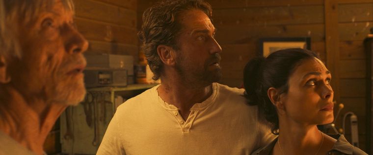 John (Gerard Butler) y Allison (Morena Baccarin), regresan para la secuela. John (Gerard Butler) y Allison (Morena Baccarin), regresan para la secuela.