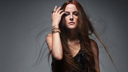 Riley Keough mostró su increíble transformación en yeti para su nueva película Riley Keough mostró su increíble transformación en yeti para su nueva película