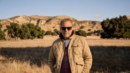 El actor vuelve al Lejano Oeste con una nueva propuesta.