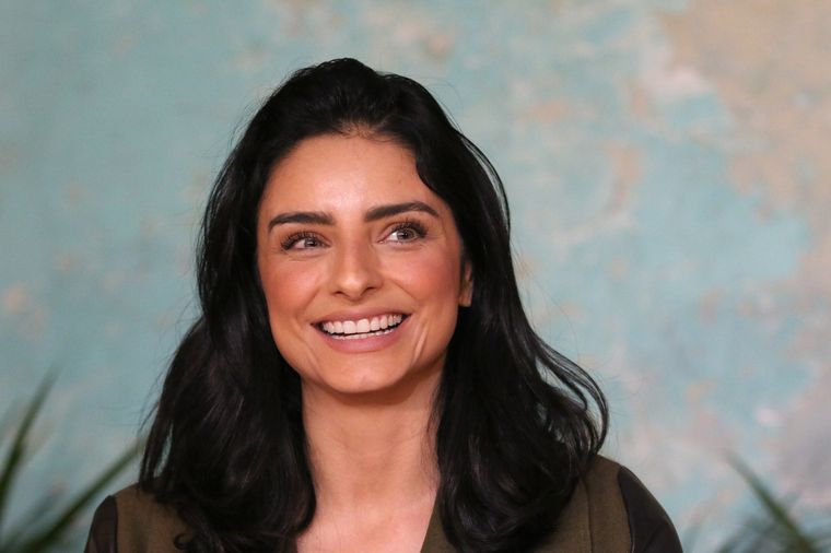 Aislinn Derbez