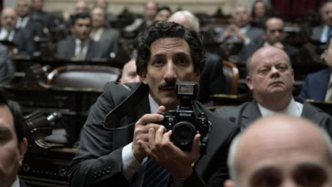 Juan Minujín interpreta a Olegario Salas