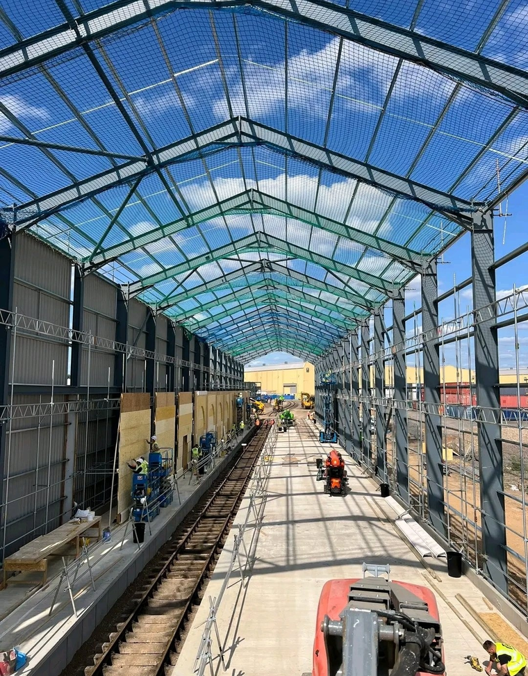 La plataforma 9 3/4 ya toma forma en los Estudios Leavesden en Londres La plataforma 9 3/4 ya toma forma en los Estudios Leavesden en Londres 