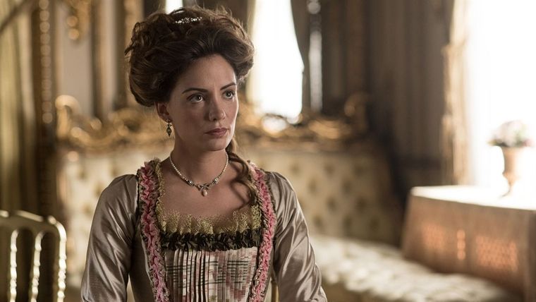 María Hervás interpreta a Amelia Castro en La Cocinera de Castamar.