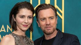 El actor reveló que pidió un coordinador para preservar su intimidad y la de Mary Elizabeth Winstead, haciendo que la escena muestre los sentimientos de sus personajes en lugar de los propios