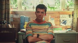 Que Ver | Asa Butterfield vuelve a interpretar a Otis Milburn