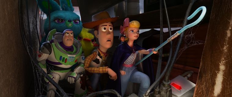 Buzz, Woody, Bo Peep y compañía en Toy Story 4