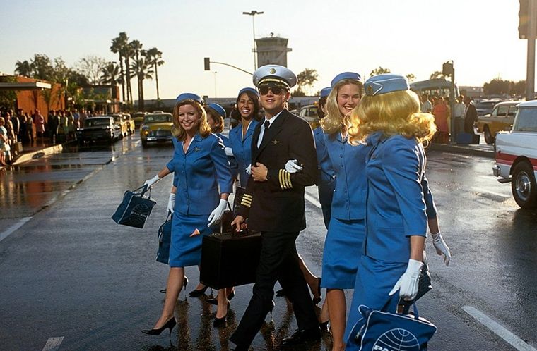 La película está basada en la vida de Frank Abagnale Jr. La película está basada en la vida de Frank Abagnale Jr.
