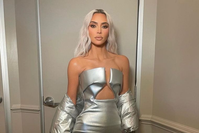 Kim Kardashian se convirtió en una de las mejores vestidas de Halloween.